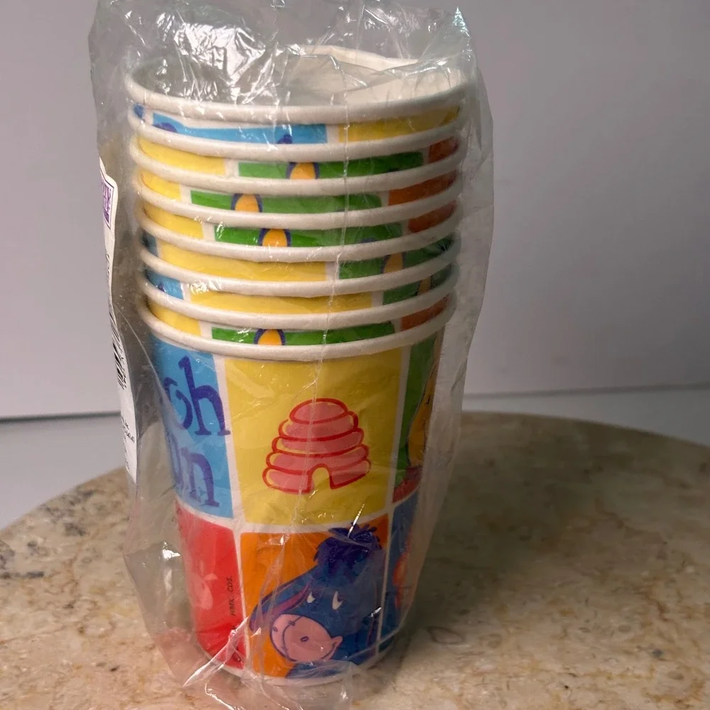 VTG Disney Winnie the Pooh Paper Cups 8ct 9oz Multicolor Vintage Hallmark New